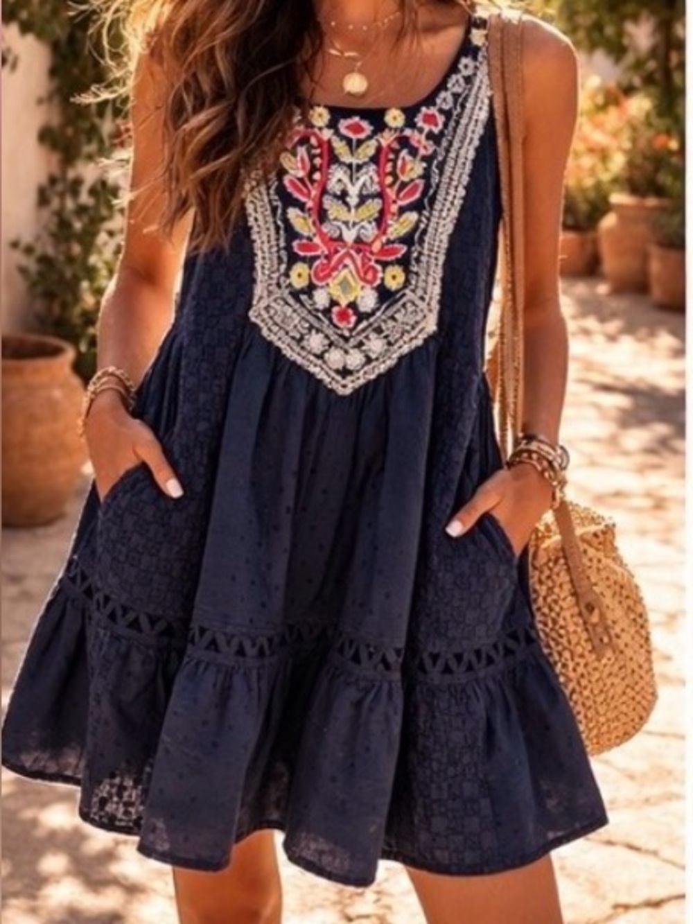 Maeve Embroidered boho Dress navy sleeveless Anthropologie style pockets size 4